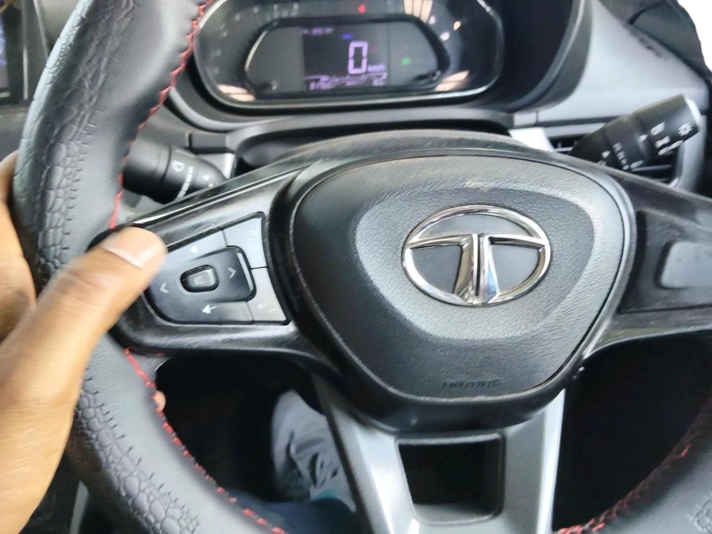 2023 Tata NEXON XE PETROL, Petrol, Manual, 81,758 km, interior