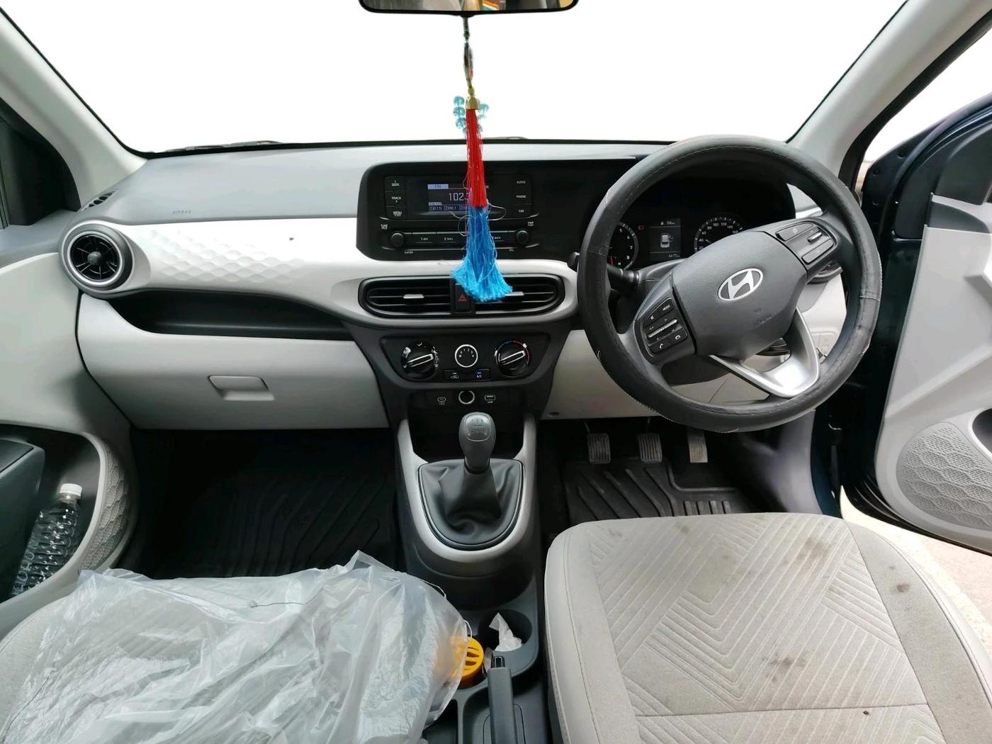 2025 Hyundai GRAND I10 NIOS MAGNA 1.2 KAPPA VTVT, Petrol, Manual, 6,617 km, interior