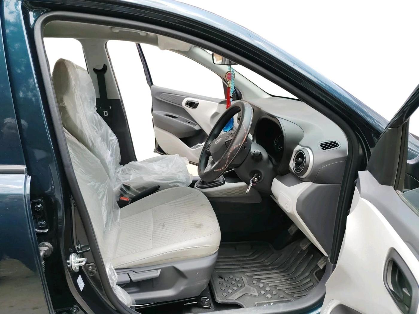 2025 Hyundai GRAND I10 NIOS MAGNA 1.2 KAPPA VTVT, Petrol, Manual, 6,617 km, interior