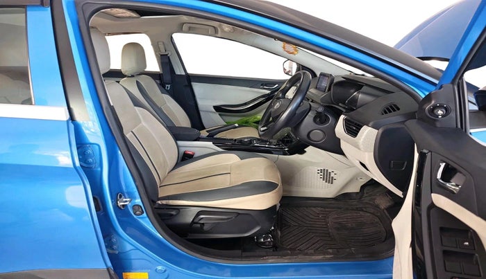 2020 Tata NEXON XZA PLUS (O) PETROL, Petrol, Automatic, 14,873 km, interior