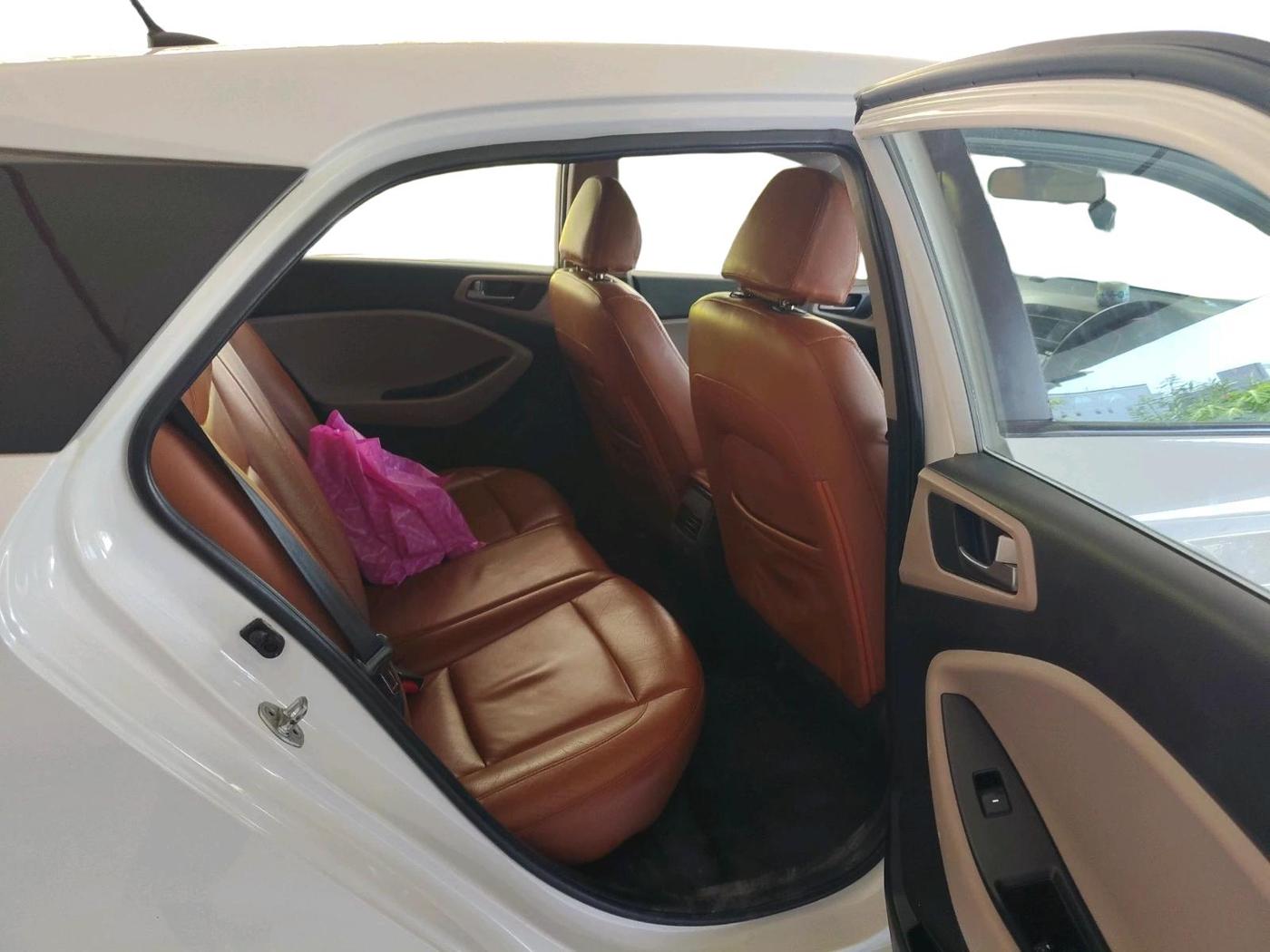 2018 Hyundai Elite i20 ASTA 1.2  CVT, Petrol, Automatic, 92,228 km, interior
