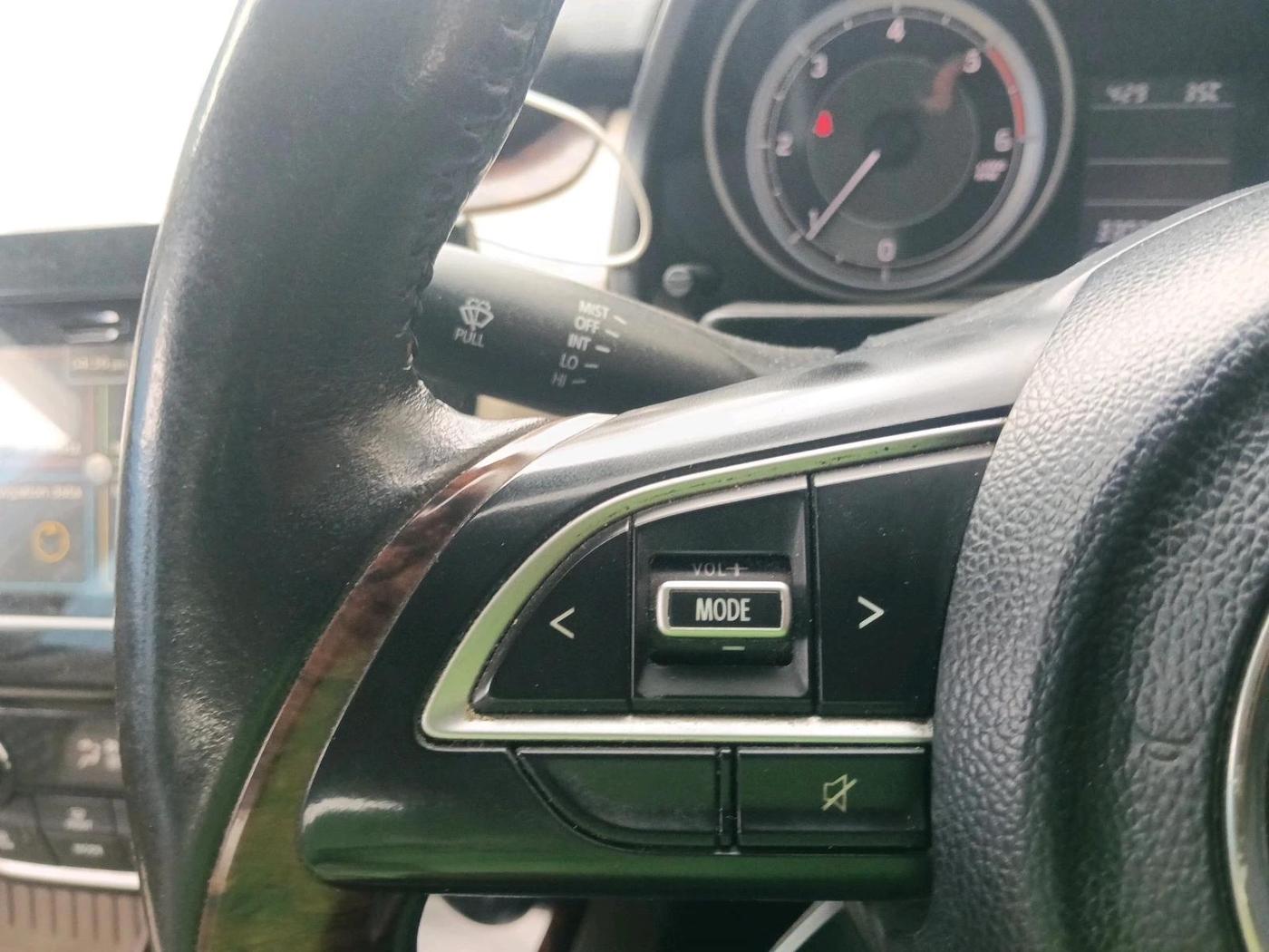 2018 Maruti Dzire ZDI PLUS, Diesel, Manual, 3,30,394 km, interior