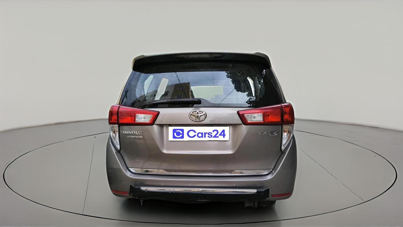 2017 Toyota Innova Crysta 2.4 ZX 7 STR, Diesel, Manual, 1,04,681 km, exterior