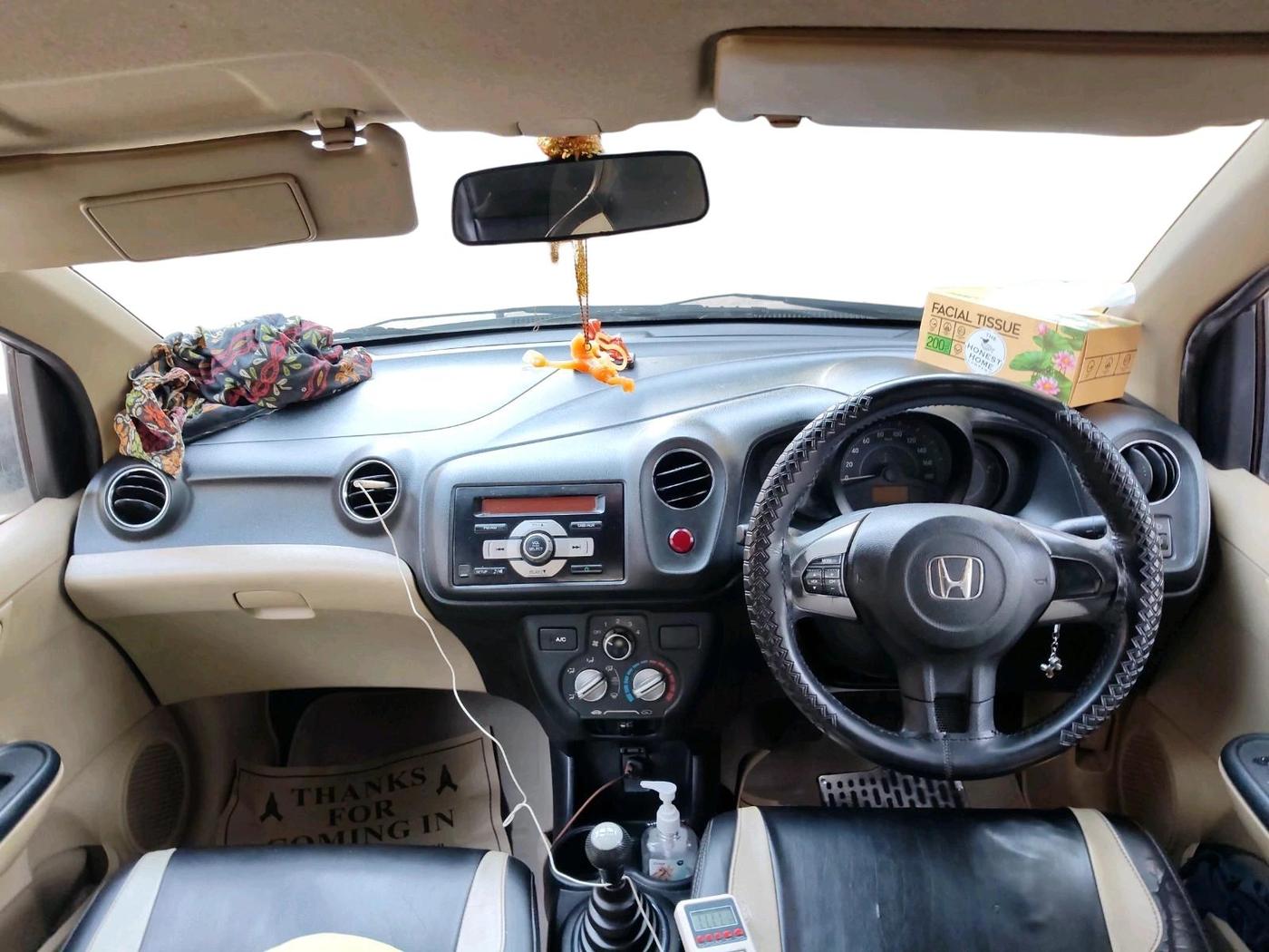 2015 Honda Amaze 1.5L I-DTEC S, Diesel, Manual, 95,729 km, interior