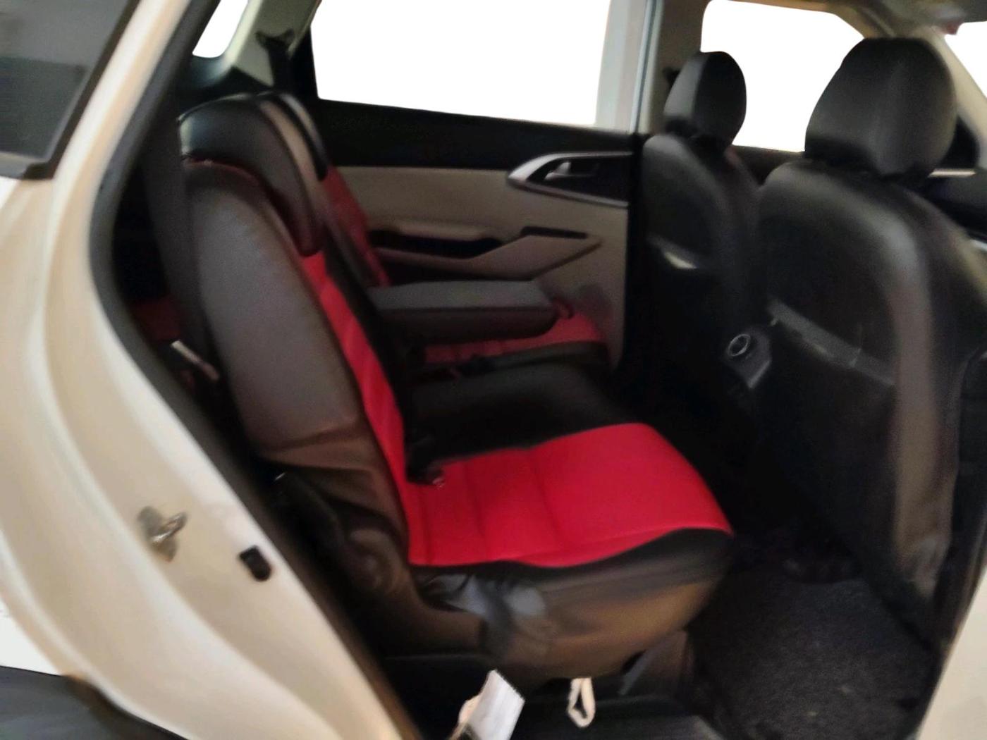 2023 KIA CARENS PRESTIGE 1.5 PETROL 7 STR, Petrol, Manual, 83,893 km, interior
