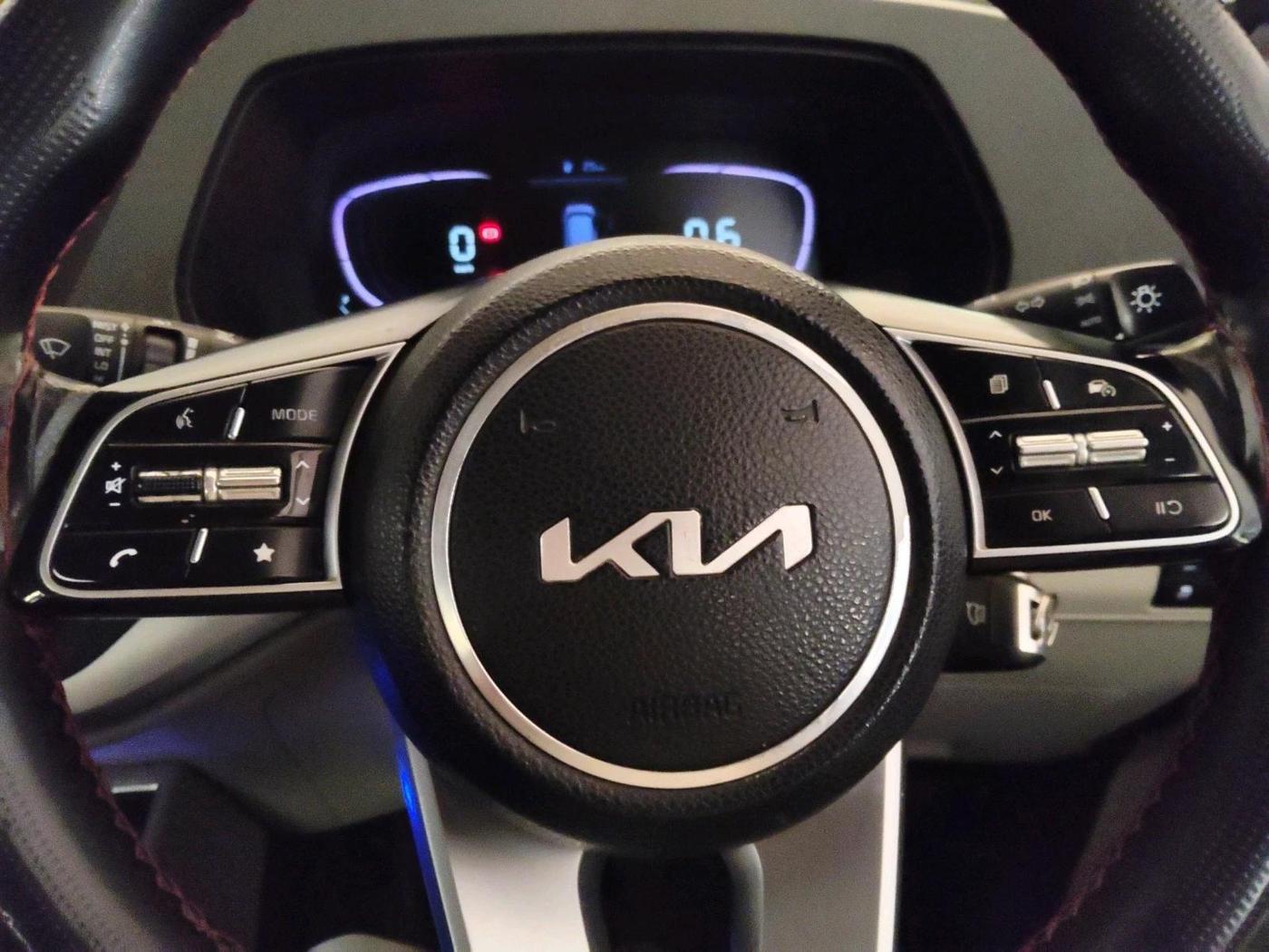 2023 KIA CARENS PRESTIGE 1.5 PETROL 7 STR, Petrol, Manual, 83,893 km, interior