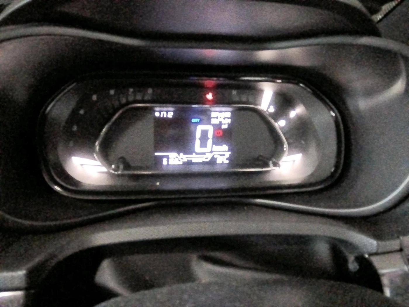 2023 Tata NEXON XZ PLUS LUX SUNROOF DARK PETROL, Petrol, Manual, 6,168 km, interior