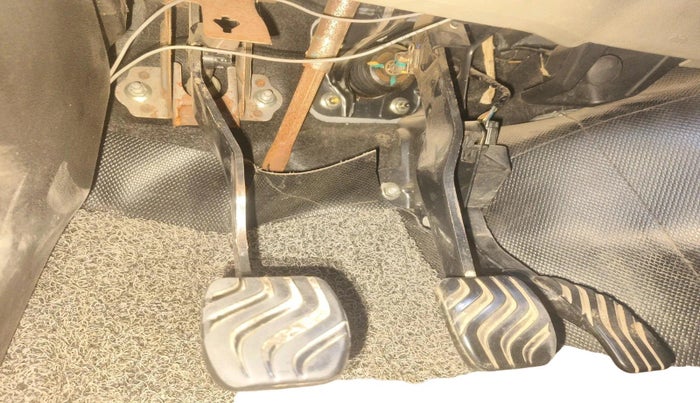 2019 Renault TRIBER RXL MT, Petrol, Manual, 59,894 km, interior