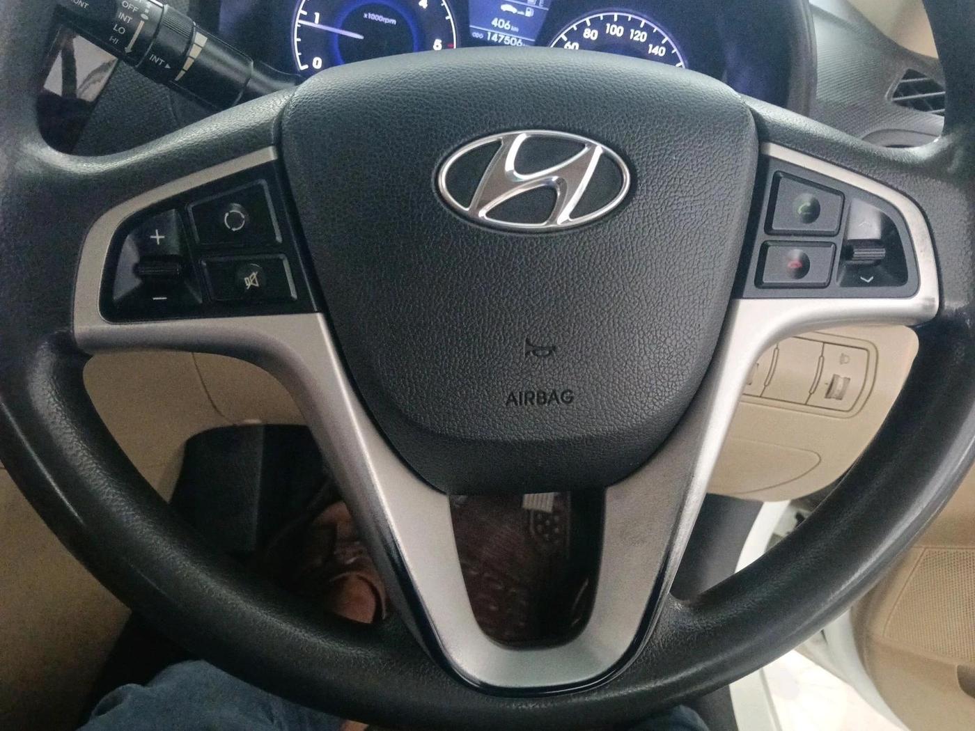 2012 Hyundai Verna FLUIDIC 1.6 CRDI SX, Diesel, Manual, 1,47,506 km, interior