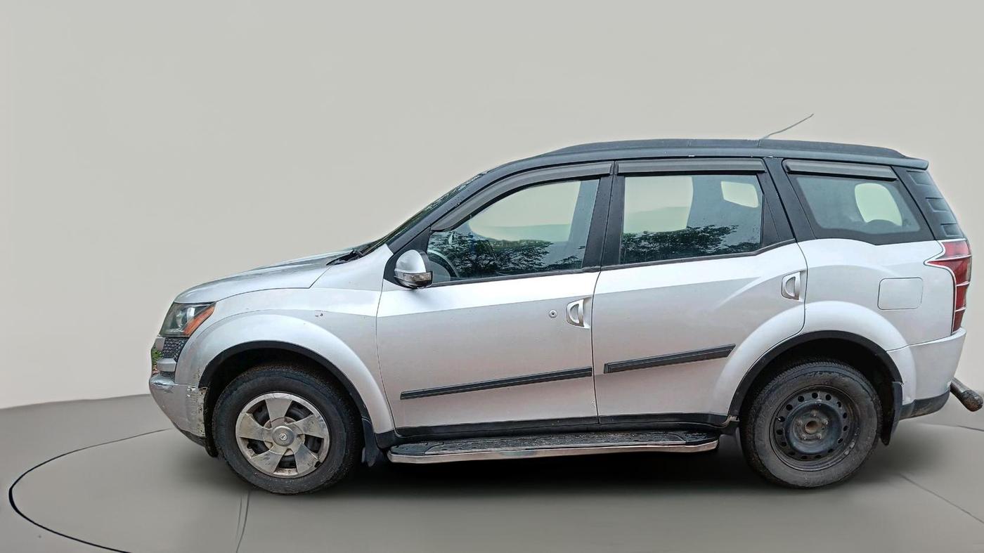 2012 Mahindra XUV500 W6, Diesel, Manual, 1,40,622 km, exterior