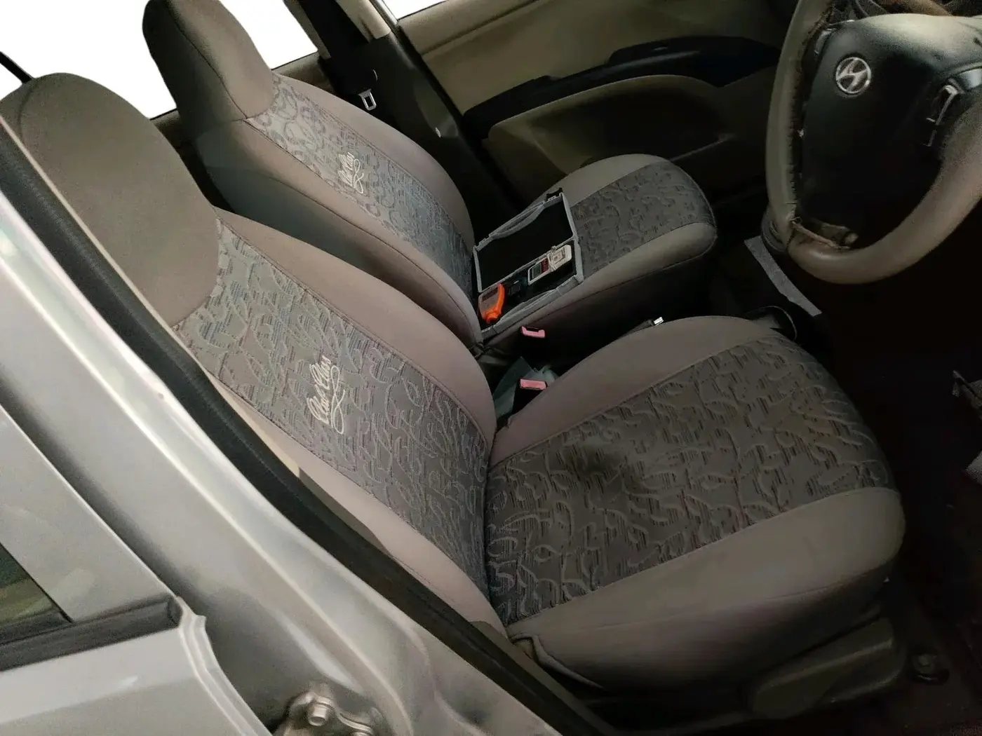 2011 Hyundai i10 ASTA 1.2 AT SUNROOF, Petrol, Automatic, 87,972 km, interior