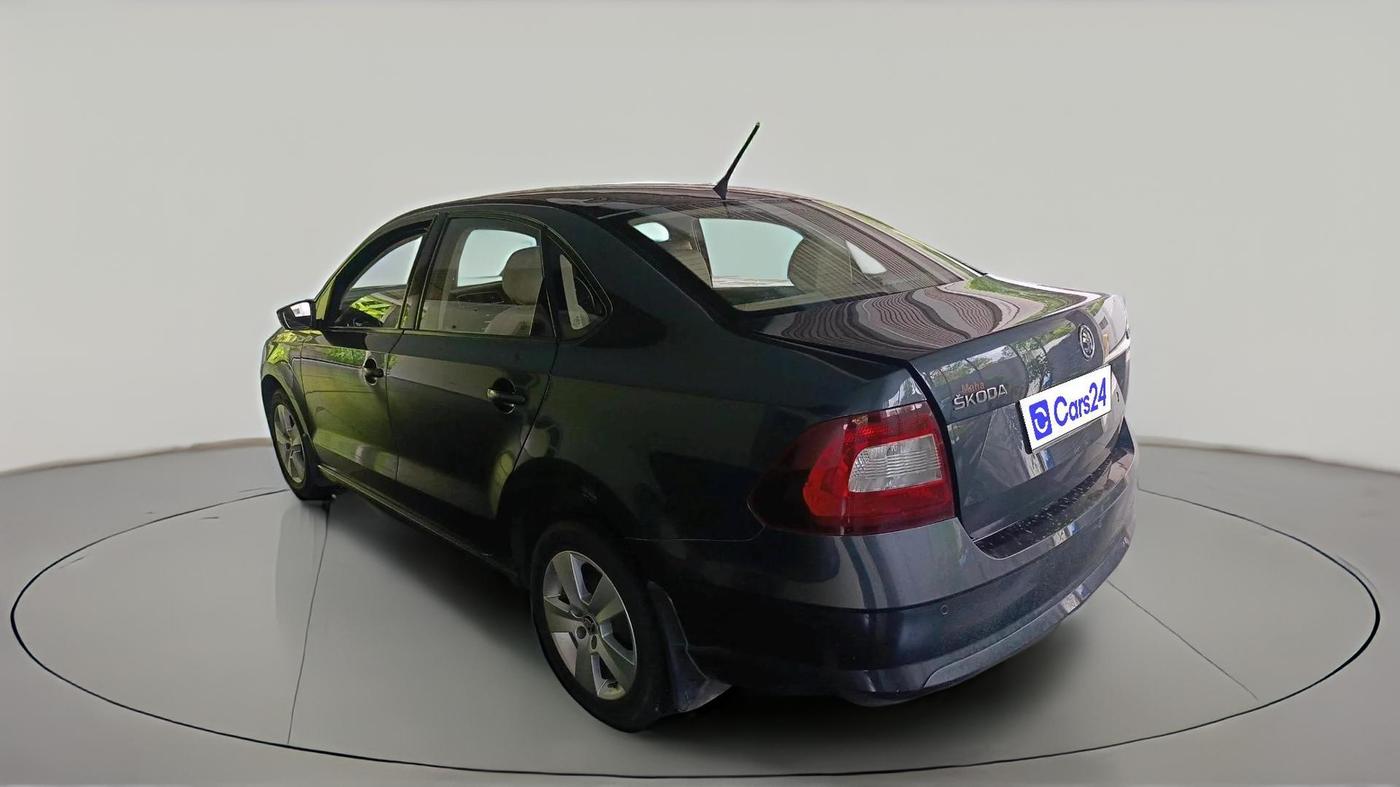 2018 Skoda Rapid AMBITION 1.5 TDI AT, Diesel, Automatic, 1,83,429 km, exterior