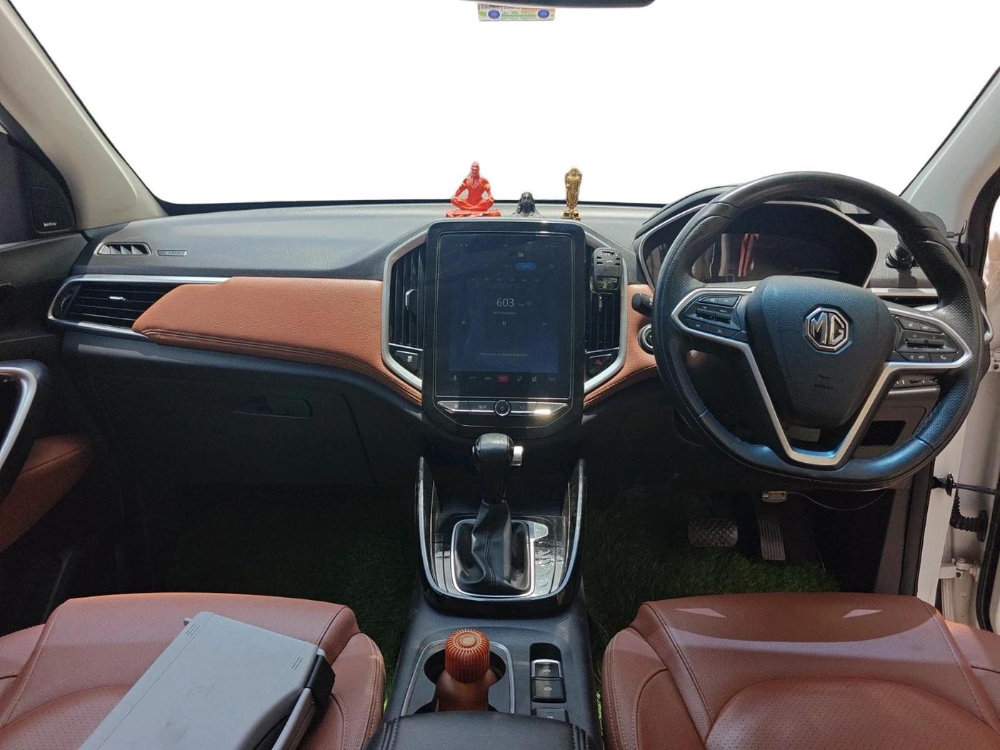 2022 MG HECTOR PLUS SMART 1.5 PETROL TURBO DCT 6-STR, Petrol, Automatic, 44,825 km, interior
