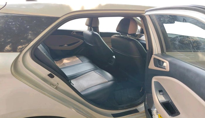 2015 Hyundai Elite i20 ASTA 1.4 CRDI, Diesel, Manual, 1,28,235 km, interior