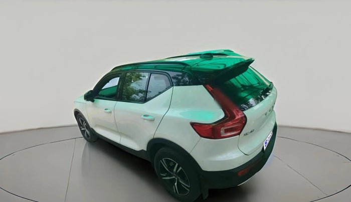 2021 Volvo XC 40 T4 R Design, Petrol, Automatic, 31,765 km, exterior
