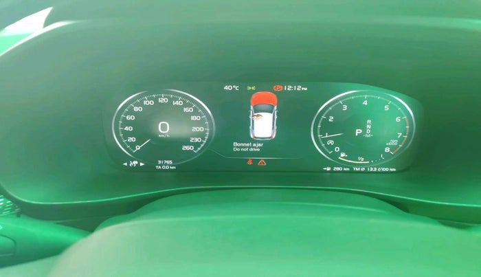 2021 Volvo XC 40 T4 R Design, Petrol, Automatic, 31,765 km, interior