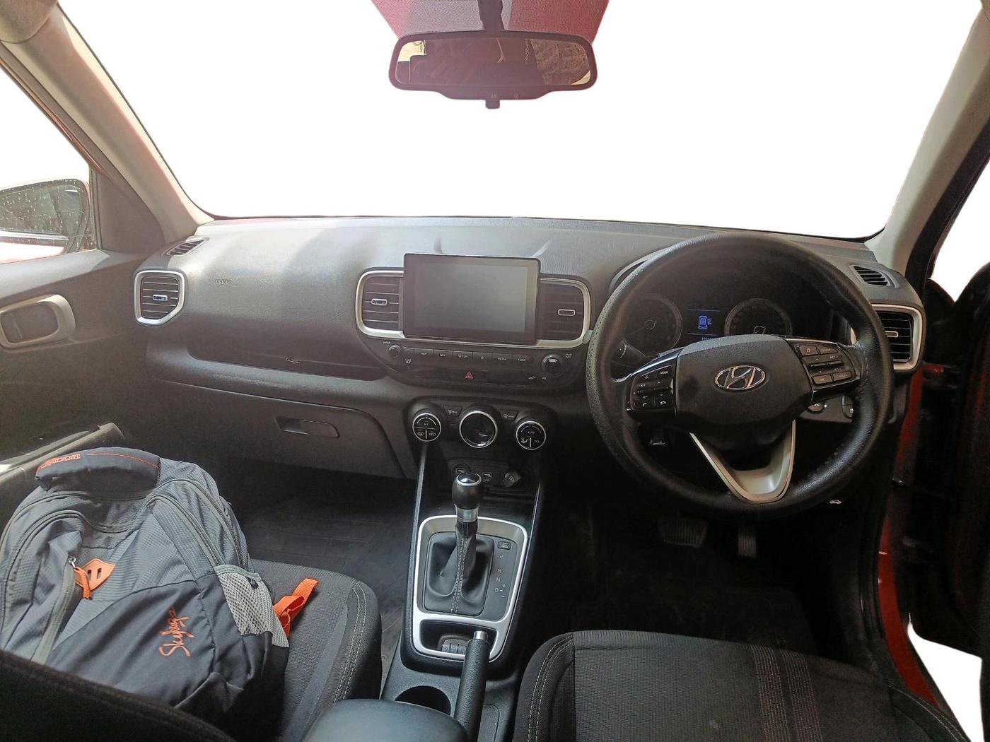 2019 Hyundai VENUE SX PLUS 1.0 TURBO DCT, Petrol, Automatic, 1,02,695 km, interior