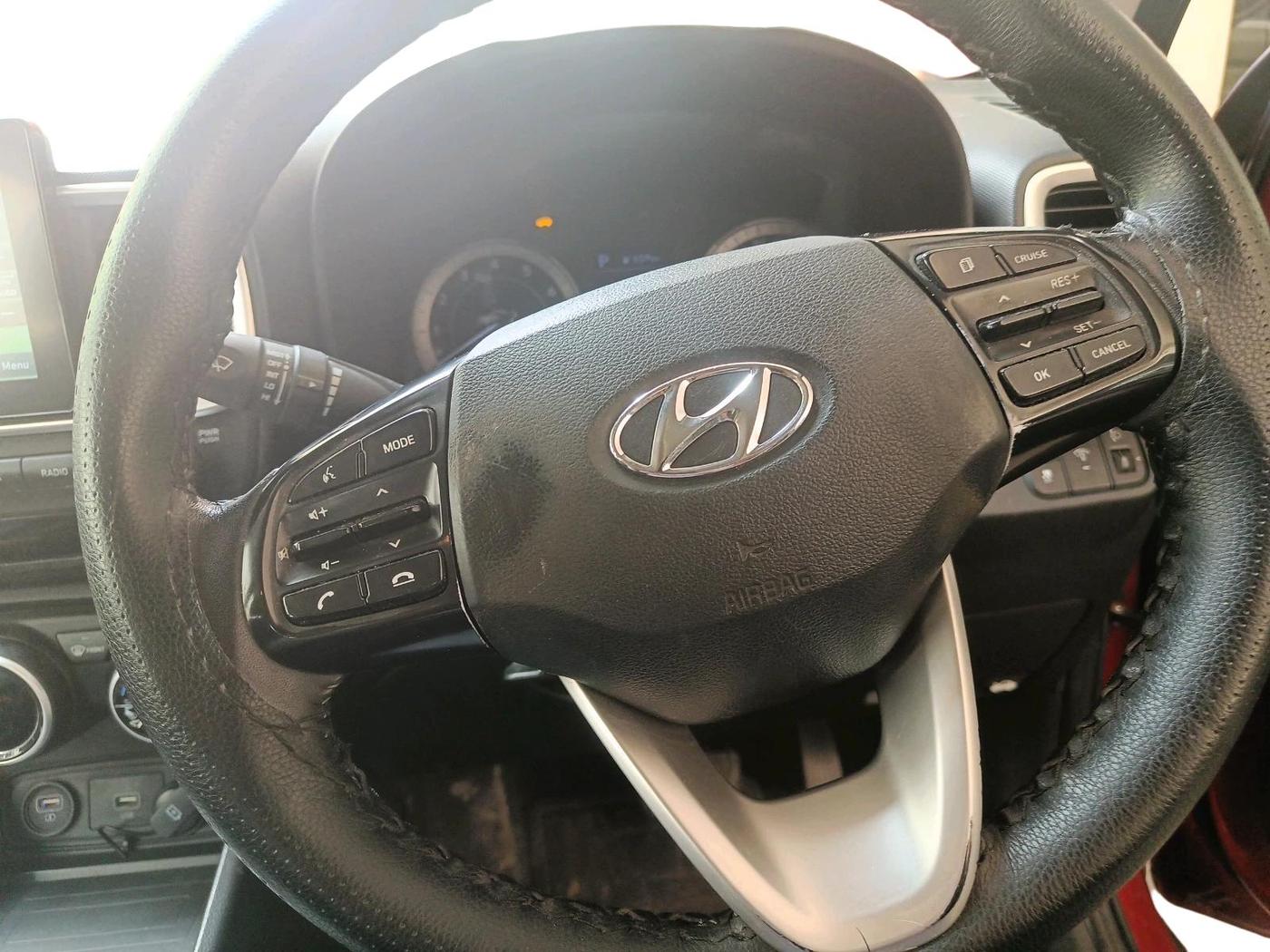 2019 Hyundai VENUE SX PLUS 1.0 TURBO DCT, Petrol, Automatic, 1,02,695 km, interior