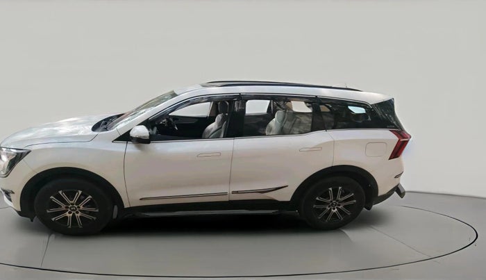 2022 Mahindra XUV700 AX 7 P MT 7 STR, Petrol, Manual, 51,540 km, exterior