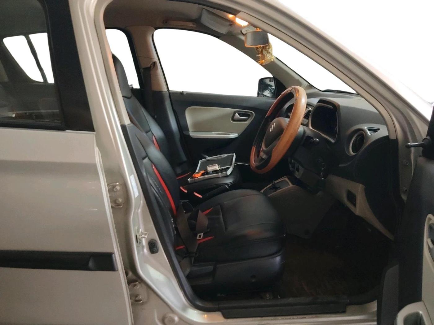 2015 Maruti Alto K10 VXI AMT, Petrol, Automatic, 61,121 km, interior