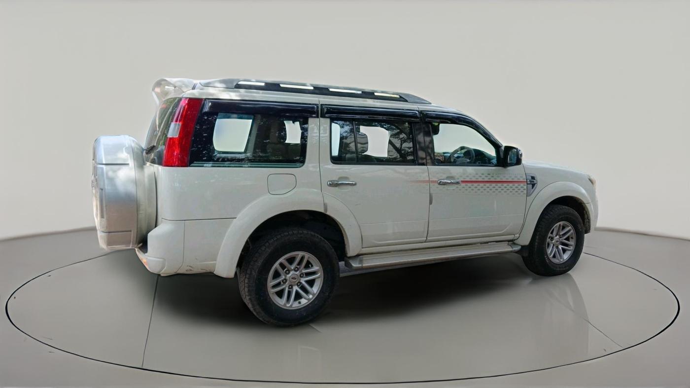 2011 Ford Endeavour 3.0L 4X2 AT, Diesel, Automatic, 87,017 km, exterior