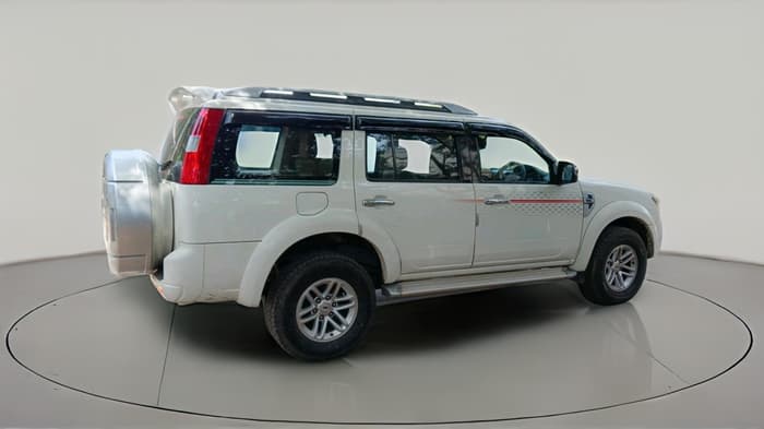 2011 Ford Endeavour 3.0L 4X2 AT, Diesel, Automatic, 87,017 km, exterior