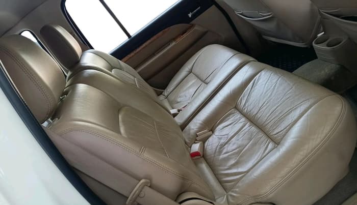 2011 Ford Endeavour 3.0L 4X2 AT, Diesel, Automatic, 87,017 km, interior