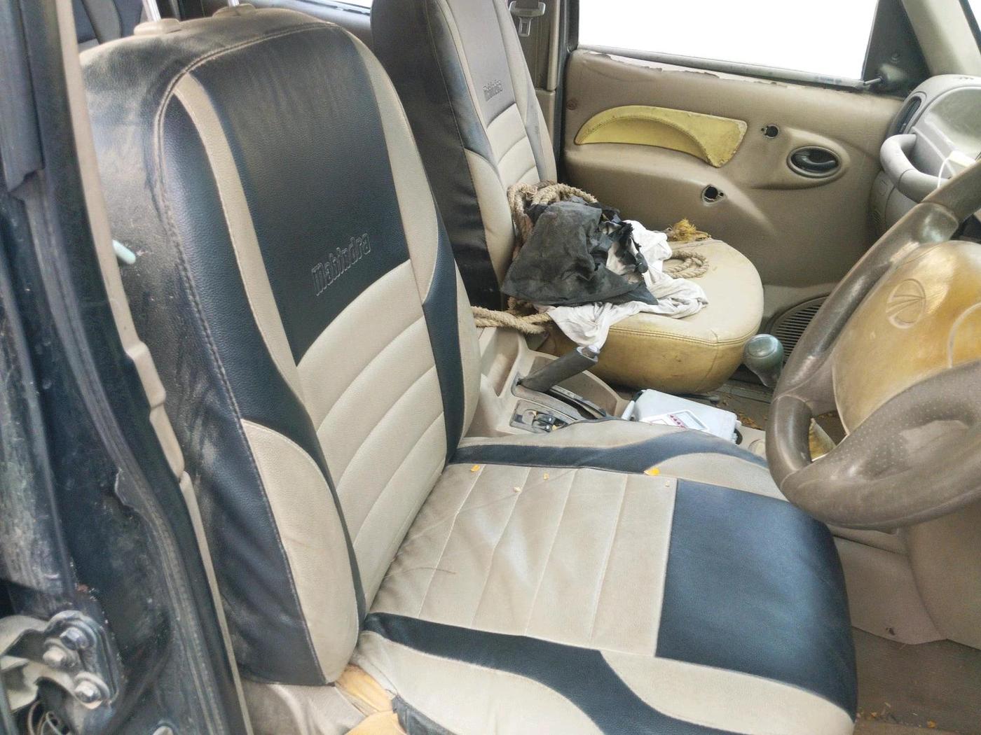 2007 Mahindra Scorpio SLX 2.6 TURBO 7 STR, Diesel, Manual, 1,50,461 km, interior