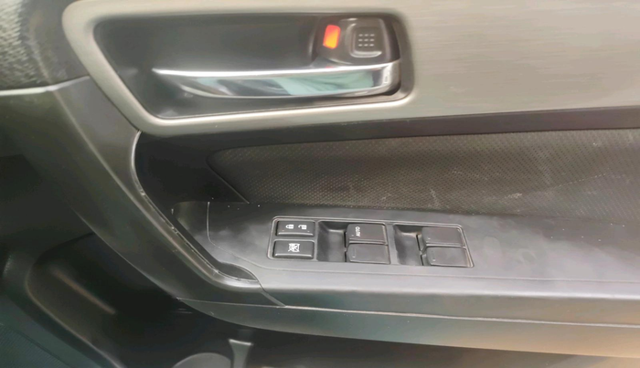 2019 Maruti Vitara Brezza ZDI PLUS AMT, Diesel, Automatic, 1,92,341 km, interior