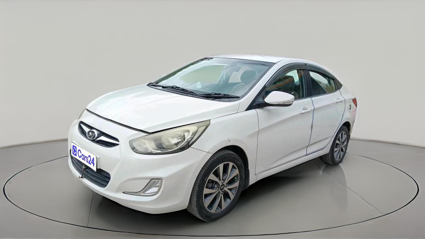 2014 Hyundai Verna FLUIDIC 1.6 CRDI SX, Diesel, Manual, 90,577 km, exterior