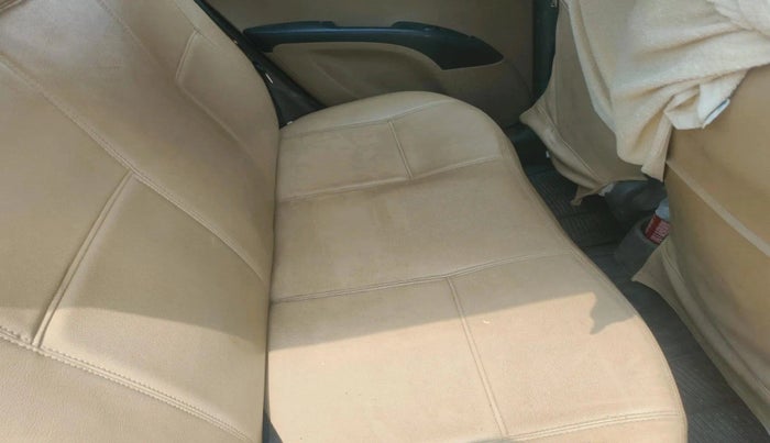 2011 Hyundai i10 MAGNA 1.2, Petrol, Manual, 1,26,813 km, interior