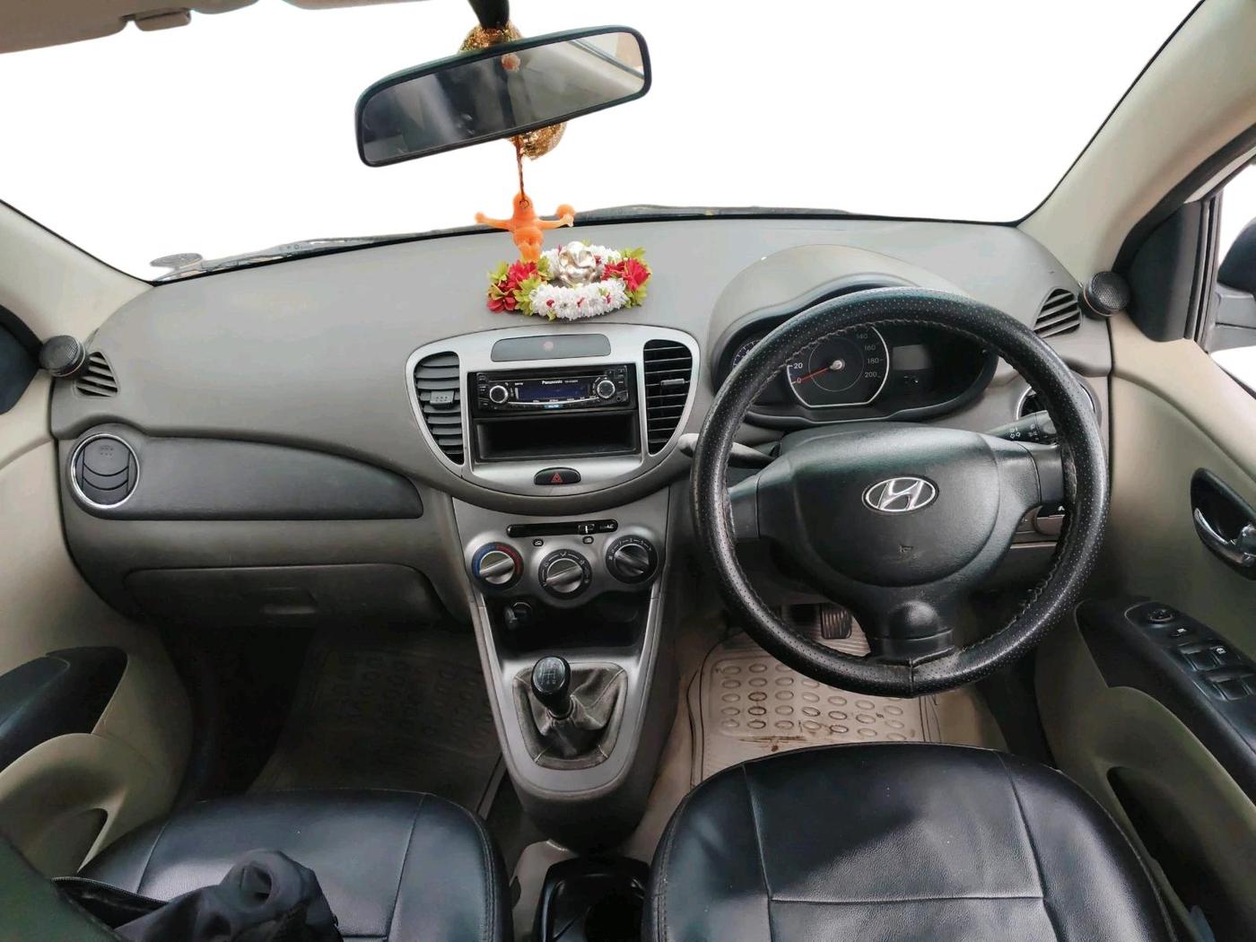 2011 Hyundai i10 MAGNA 1.2, Petrol, Manual, 70,271 km, interior