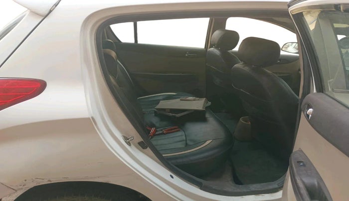 2011 Hyundai i20 MAGNA 1.4 CRDI, Diesel, Manual, 1,23,253 km, interior