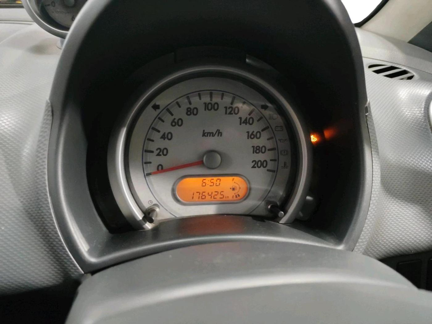 2012 Maruti Ritz VDI, Diesel, Manual, 1,76,425 km, interior