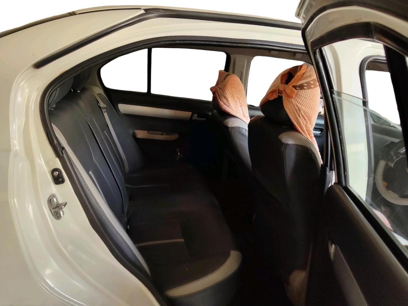 2011 Maruti Swift Dzire ZXI, Petrol, Manual, 1,35,637 km, interior