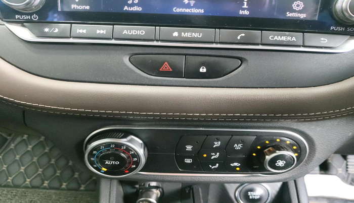 2019 Nissan Kicks XV PREMIUM DIESEL, Diesel, Manual, 1,27,674 km, interior