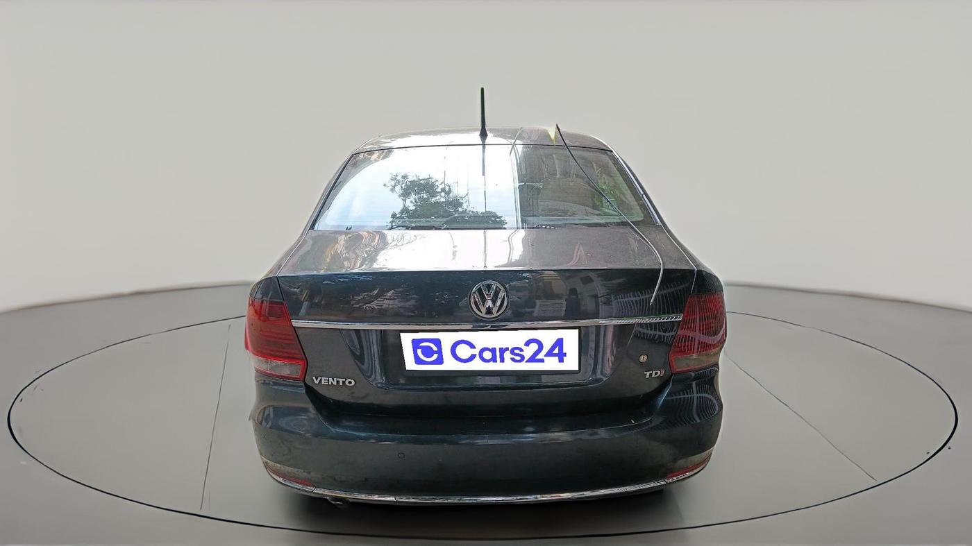 2016 Volkswagen Vento HIGHLINE 1.5 AT, Diesel, Automatic, 1,04,855 km, exterior