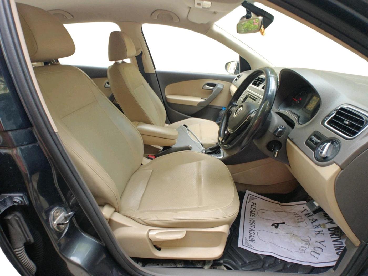 2016 Volkswagen Vento HIGHLINE 1.5 AT, Diesel, Automatic, 1,04,855 km, interior