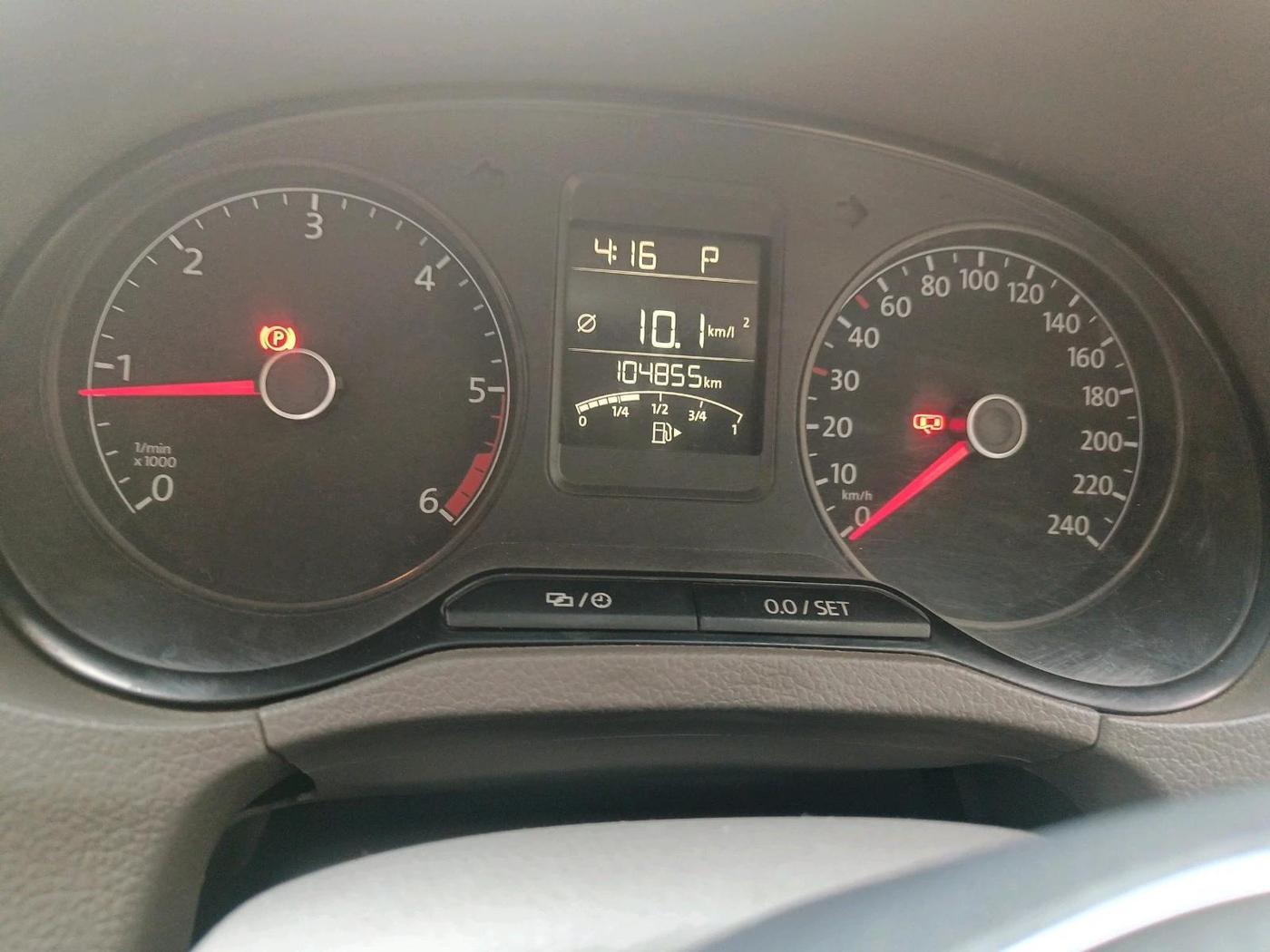 2016 Volkswagen Vento HIGHLINE 1.5 AT, Diesel, Automatic, 1,04,855 km, interior