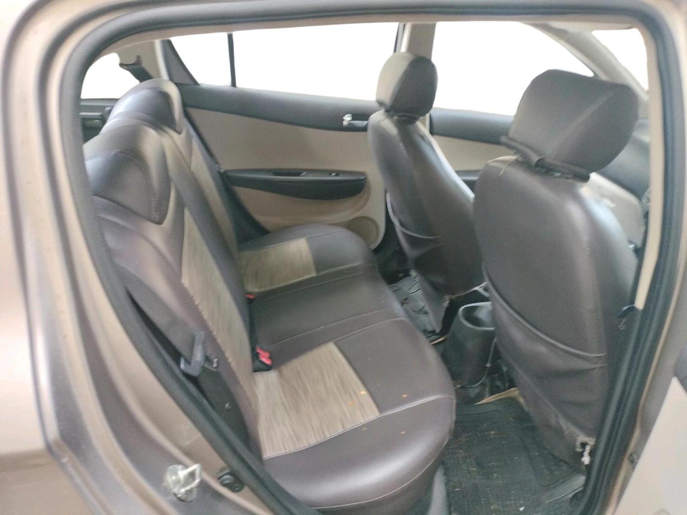 2012 Hyundai i20 MAGNA (O) 1.2, Petrol, Manual, 81,167 km, interior