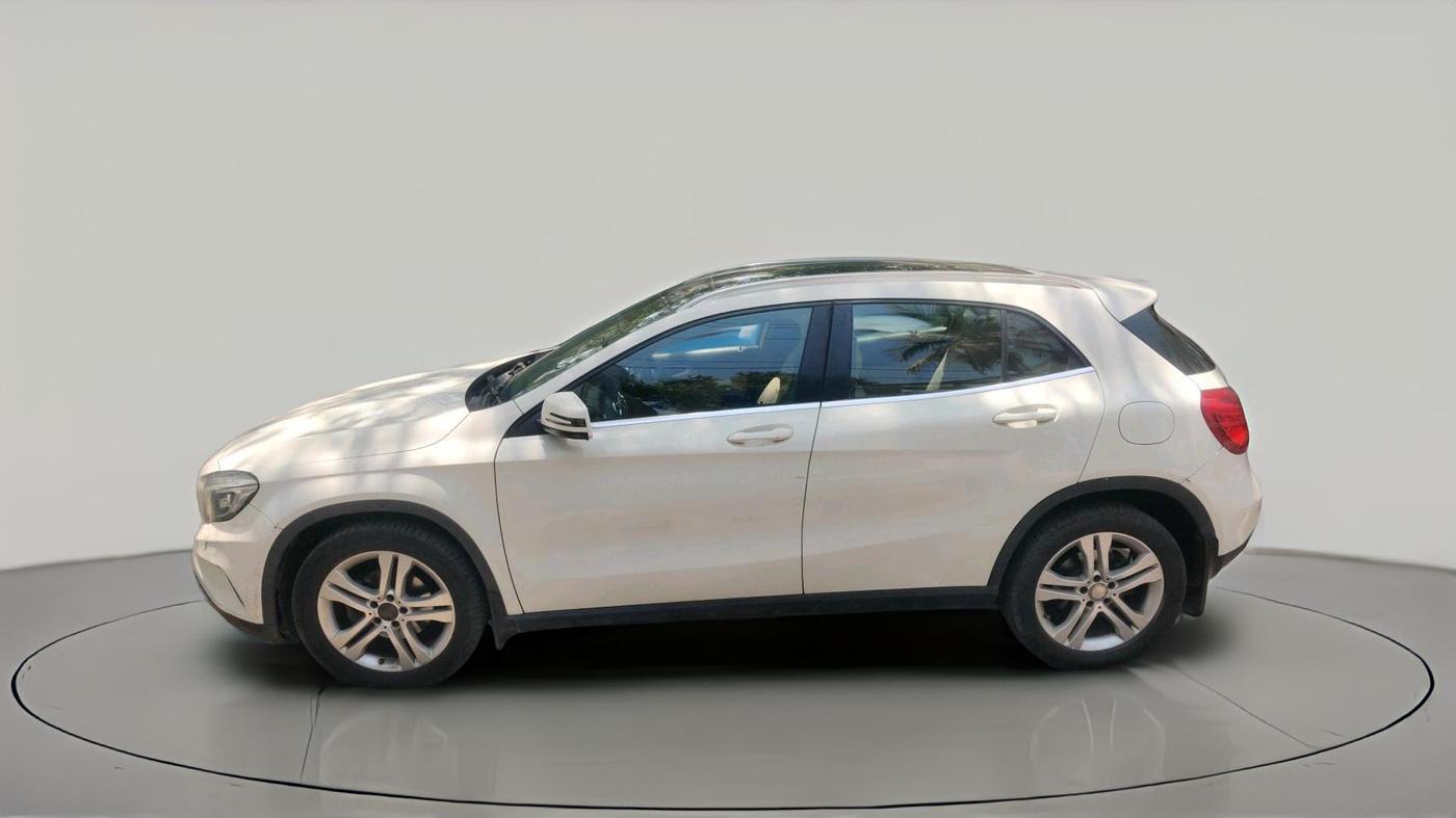 2014 Mercedes Benz GLA Class 200 CDI SPORT, Diesel, Automatic, 1,72,130 km, exterior