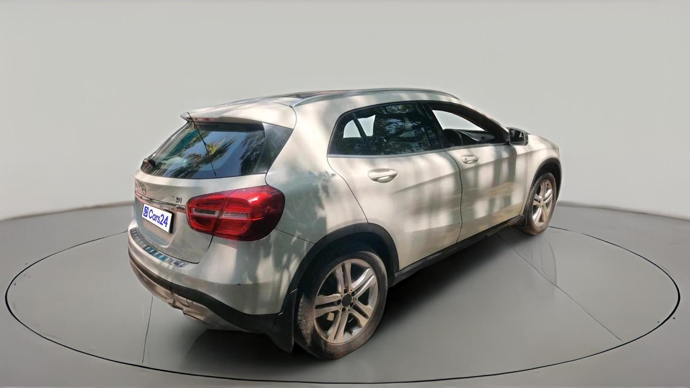 2014 Mercedes Benz GLA Class 200 CDI SPORT, Diesel, Automatic, 1,72,130 km, exterior