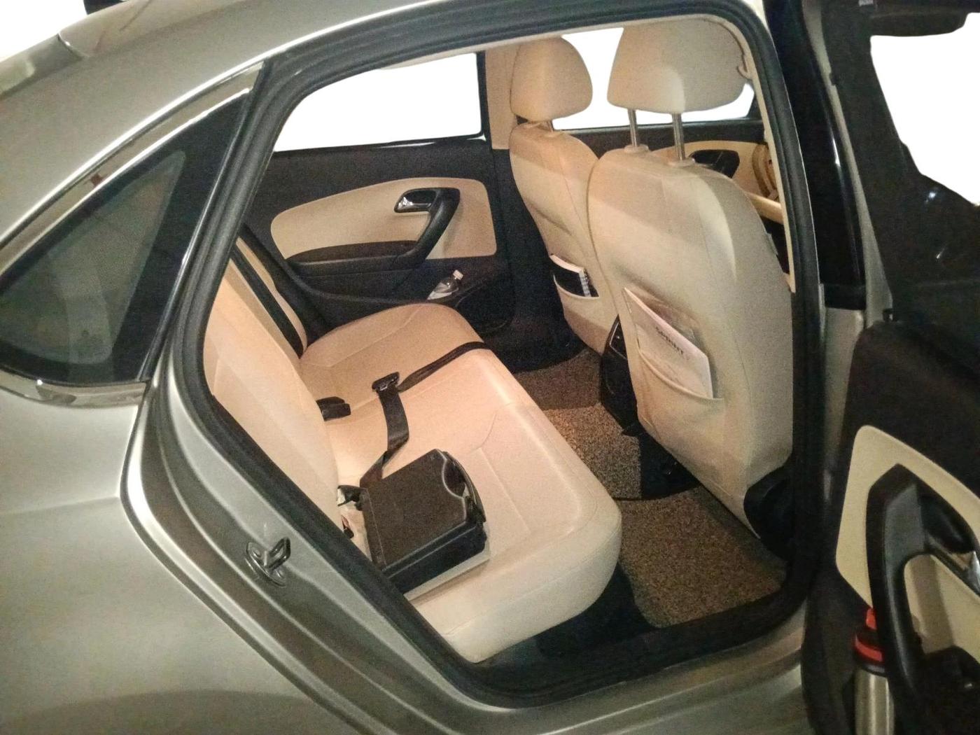2017 Skoda Rapid STYLE 1.5 TDI, Diesel, Manual, 1,31,758 km, interior