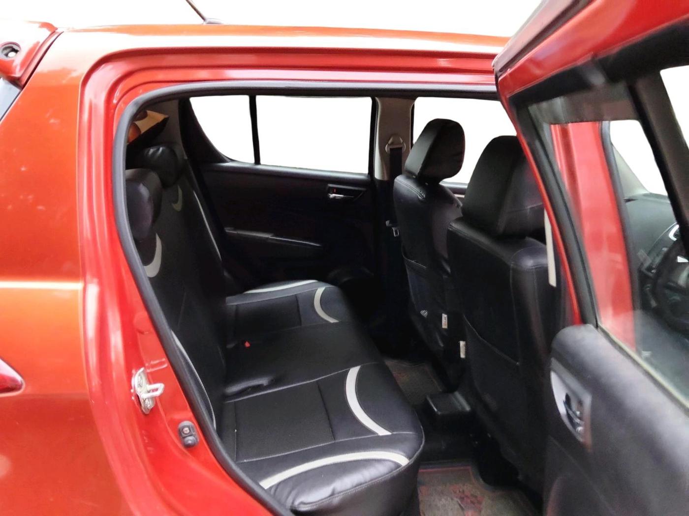 2013 Maruti Swift VDI, Diesel, Manual, 1,16,828 km, interior