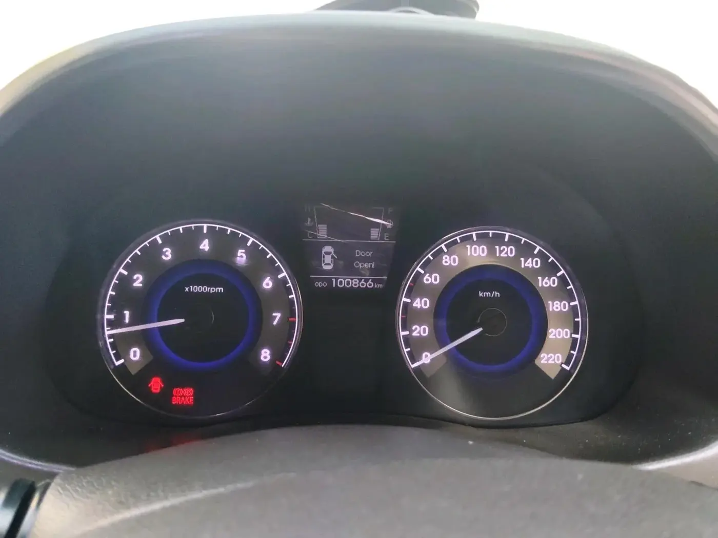 2012 Hyundai Verna FLUIDIC 1.6 VTVT SX OPT, Petrol, Manual, 1,00,866 km, interior