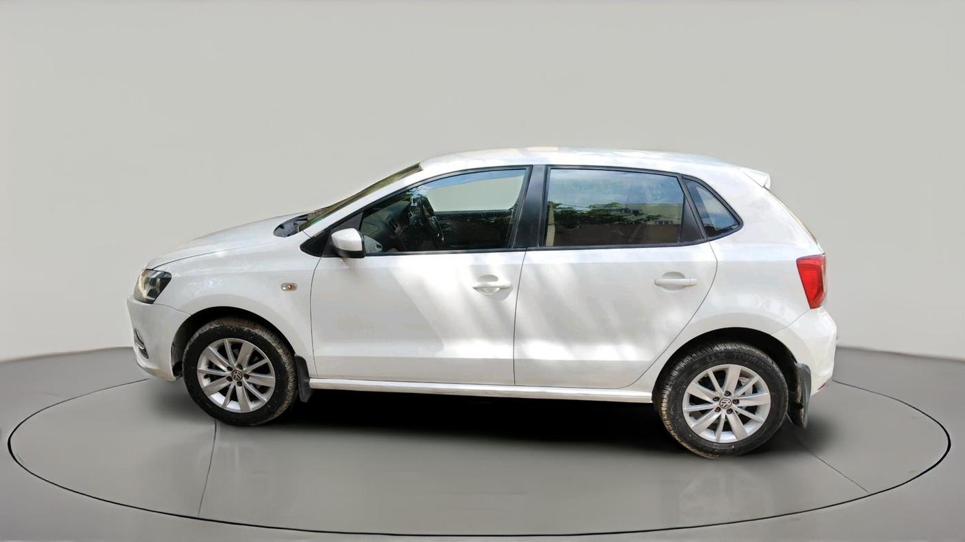 2015 Volkswagen Polo HIGHLINE1.2L, Petrol, Manual, 78,375 km, exterior