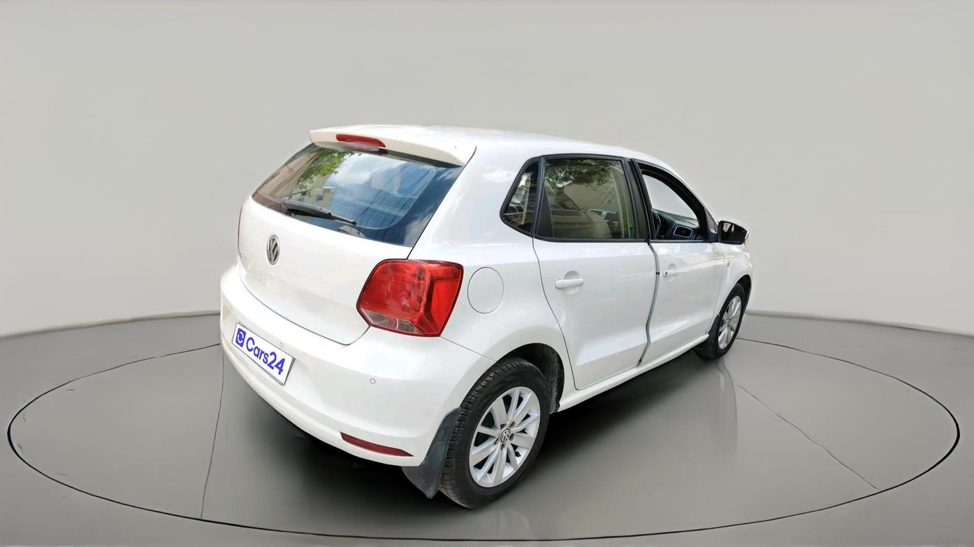2015 Volkswagen Polo HIGHLINE1.2L, Petrol, Manual, 78,375 km, exterior