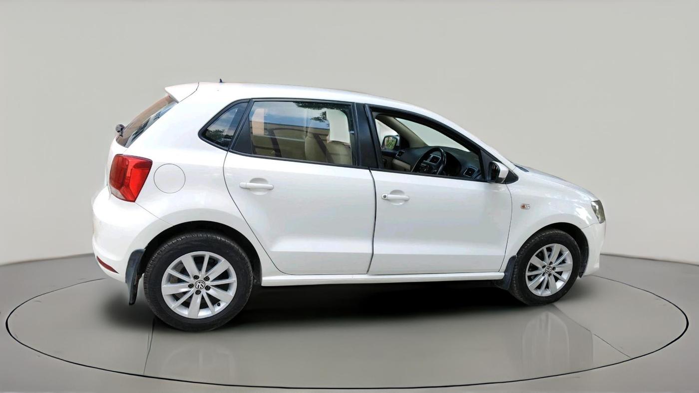2015 Volkswagen Polo HIGHLINE1.2L, Petrol, Manual, 78,375 km, exterior