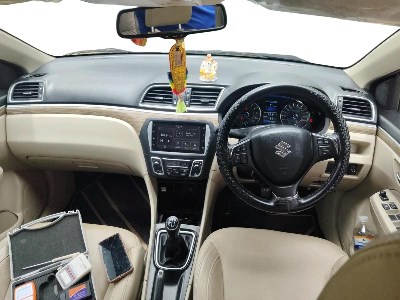 2022 Maruti Ciaz ALPHA 1.5 SHVS PETROL, Petrol, Manual, 49,471 km, interior