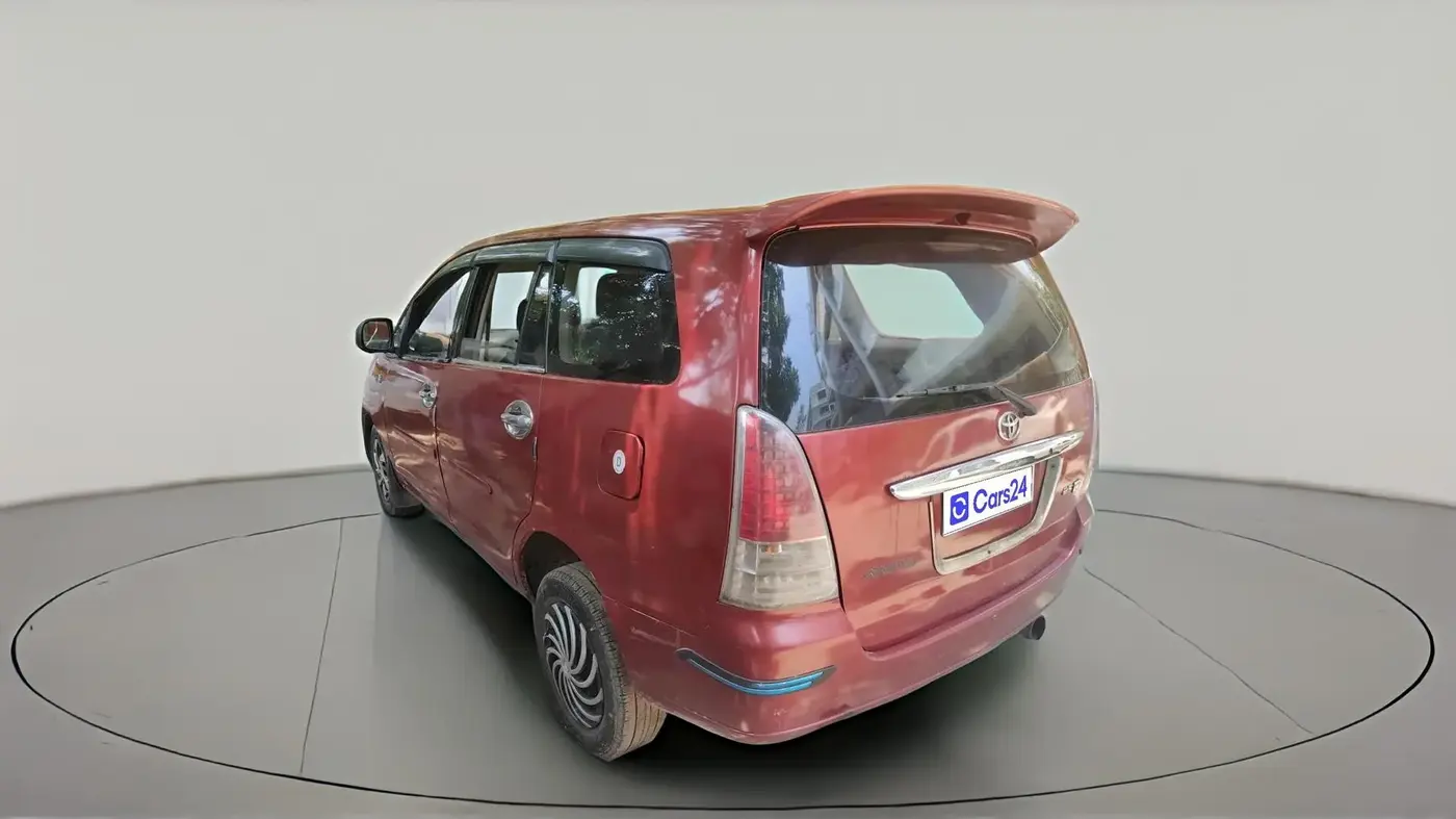 2007 Toyota Innova G4 2.5 7 STR, Diesel, Manual, 2,26,461 km, exterior